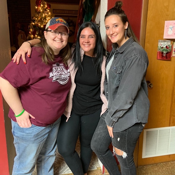 Meet your Posher, Kimberly - Picture 3 of 4